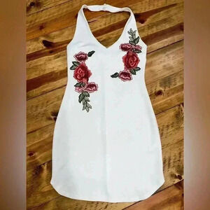 BlueBlush white embroidered Appliqué Halter mini dress floral, stretchy,